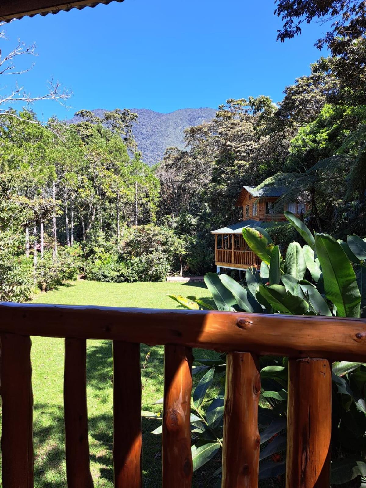 Refugio De Orquideas Villa Oxapampa Ngoại thất bức ảnh